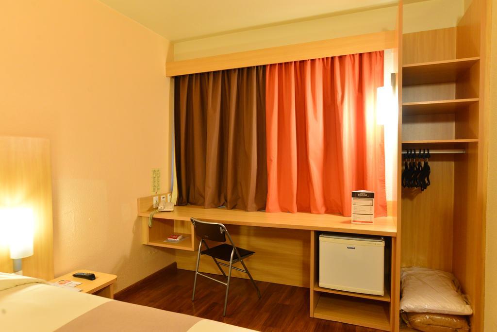 Ibis Caxias Do Sul Hotell Exteriör bild